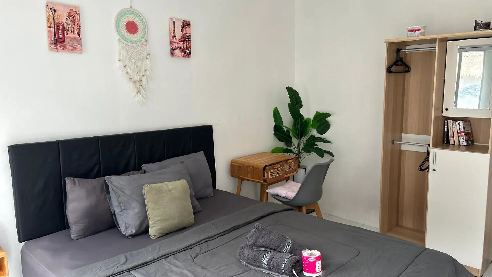 White Sandat Guest House Ουμπούντ